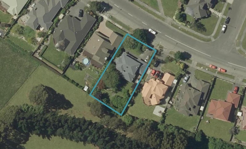 94 Pacific Drive, Fitzherbert, Palmerston North - Carousel 1