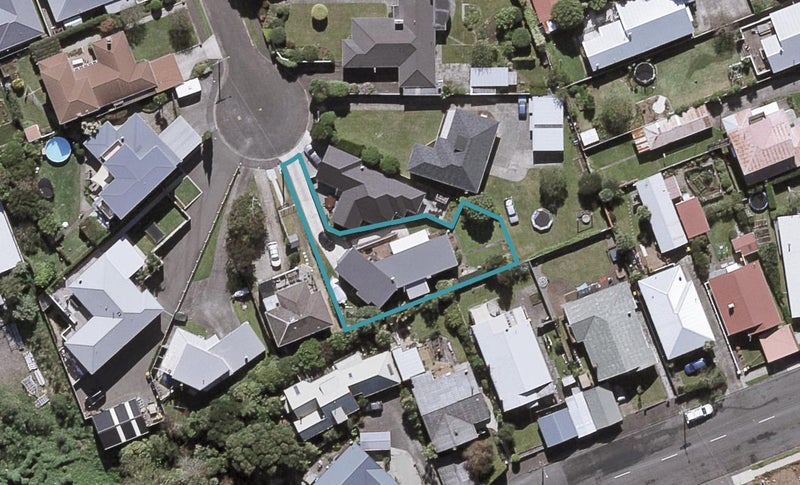 13A Strandon Place, Strandon, New Plymouth - Carousel 1