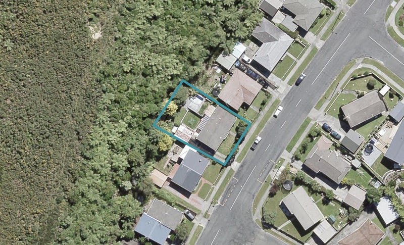 211 Major Drive, Kelson, Lower Hutt - Carousel 1