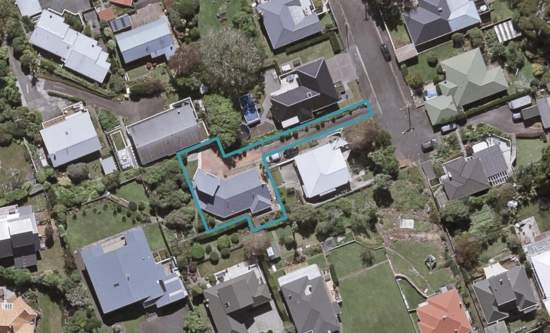 4A Barton Street, Strandon, New Plymouth - Carousel 1