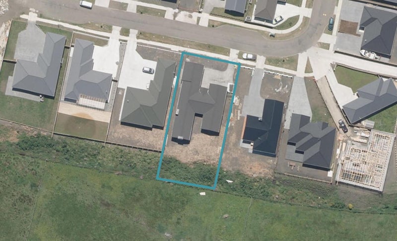 31 Magnolia Crescent, Tawhero, Whanganui - Carousel 1