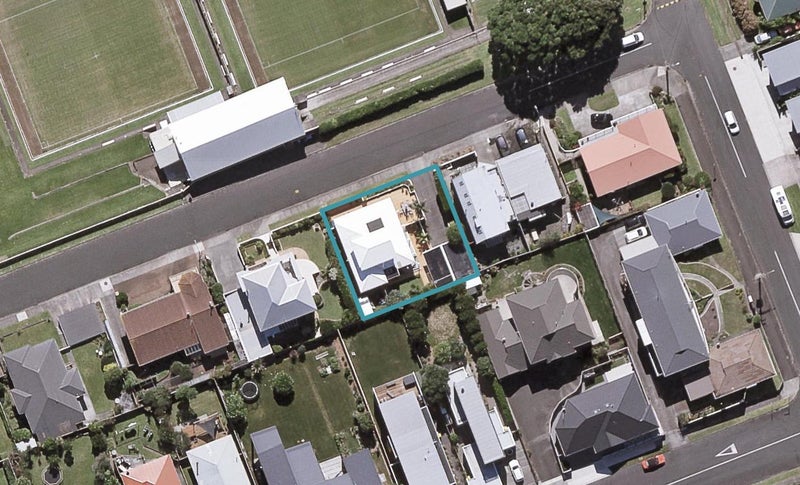 34 Octavius Place, New Plymouth, New Plymouth - Carousel 1