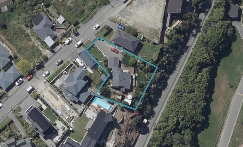 7 Moncks Spur Road, Redcliffs, Christchurch - Carousel 1