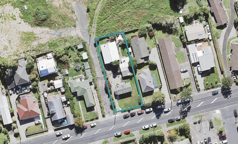 1/81 Godley Road, Green Bay, Auckland - Carousel 1