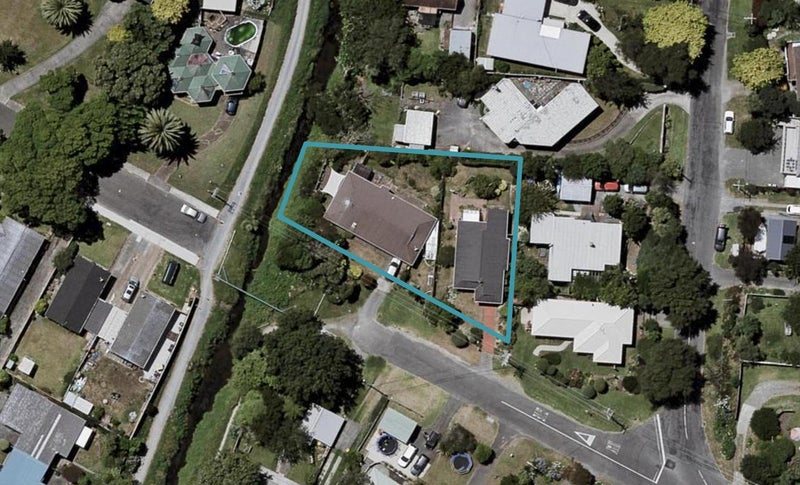 A/26 TUI RD, RAUMATI BEACH, PARAPARAUMU - Carousel 1