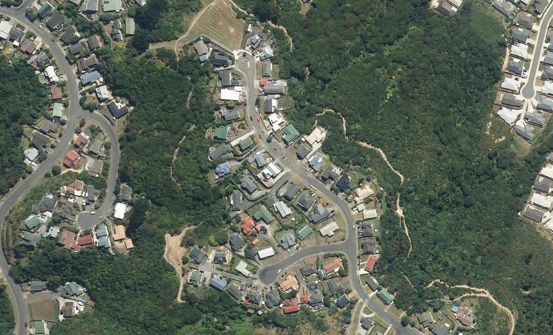 27 Doncaster Terrace, Ascot Park, Porirua - Carousel 1