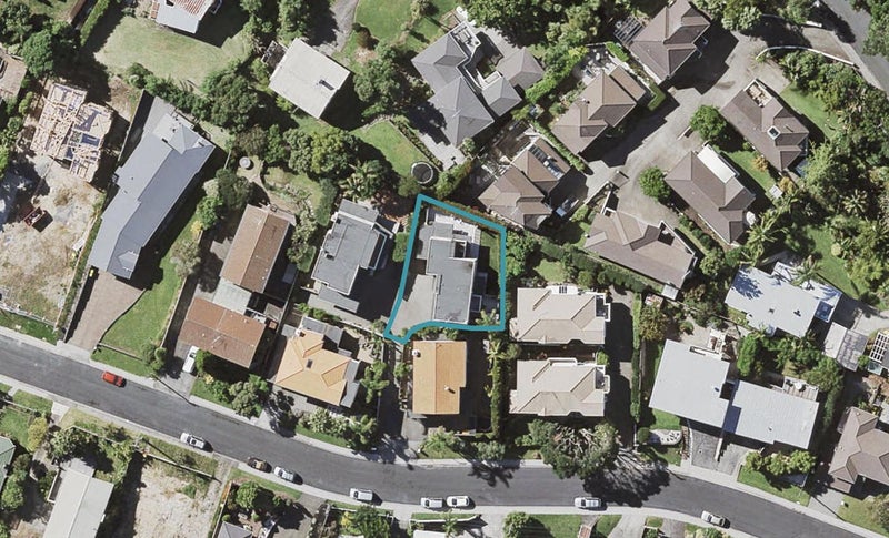 29B Bevyn Street, Castor Bay, Auckland - Carousel 1