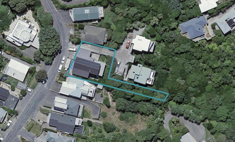 62 Nevay Road, Karaka Bays, Wellington - Carousel 1
