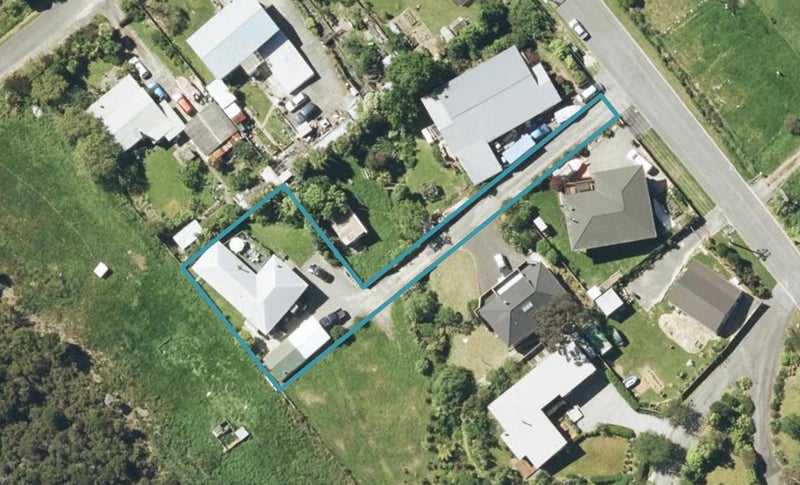 14B Waimarama Street, Waikawa, Picton - Carousel 1