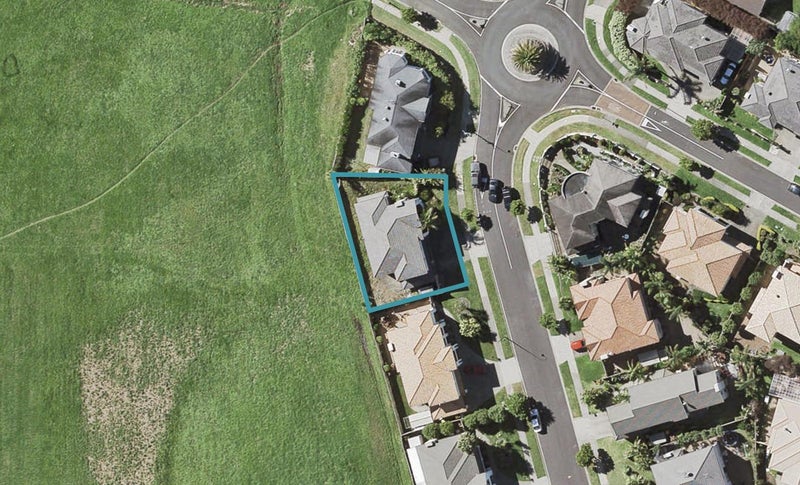 23 Amberwood Drive, Northpark, Auckland - Carousel 1