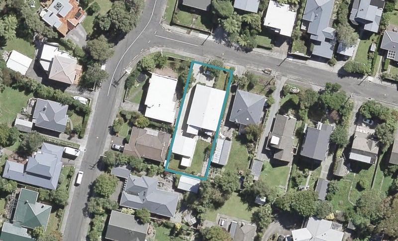6 Woodvale Grove, Fairfield, Lower Hutt - Carousel 1