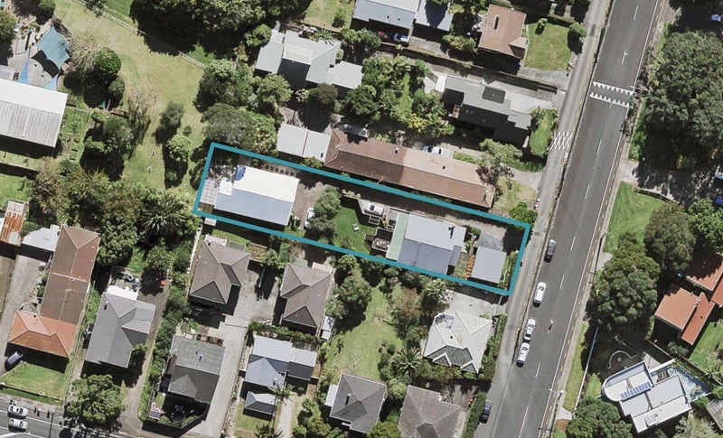 4 Parau Street, Mount Roskill, Auckland - Carousel 1