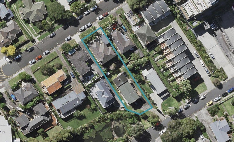 2/22 Huron Street, Takapuna, Auckland - Carousel 1