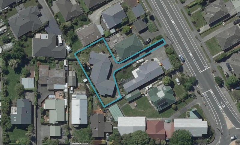 15 Wilsons Road South, Saint Martins, Christchurch - Carousel 1