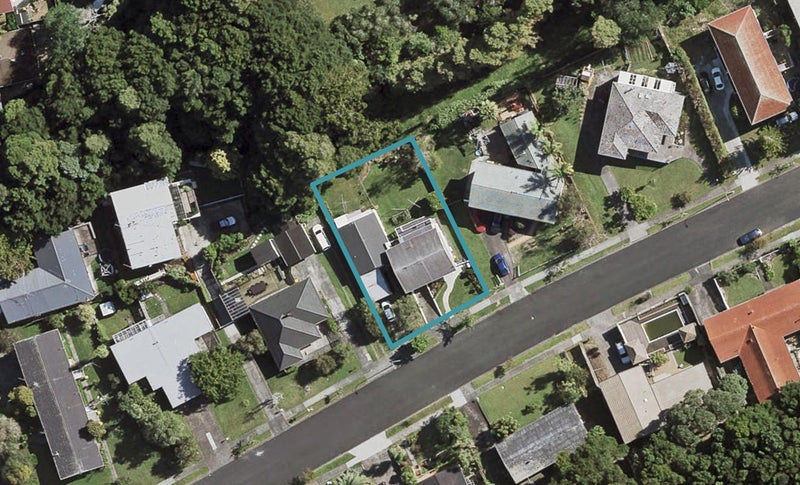 22A Walpole Avenue, Hillpark, Auckland - Carousel 1