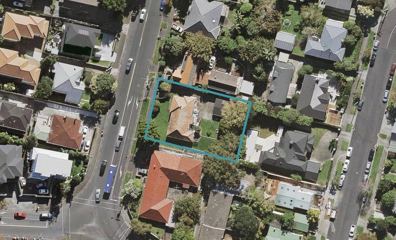 220 Gillies Avenue, Epsom, Auckland - Carousel 1