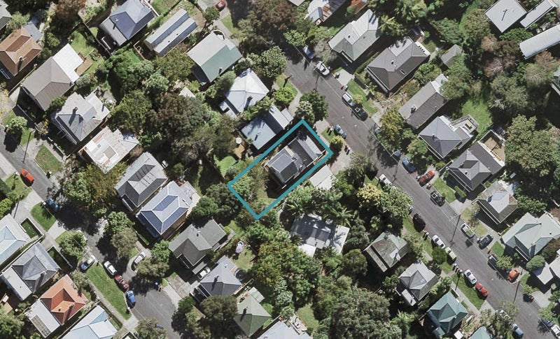 18 Alexander Street, Kingsland, Auckland - Carousel 1