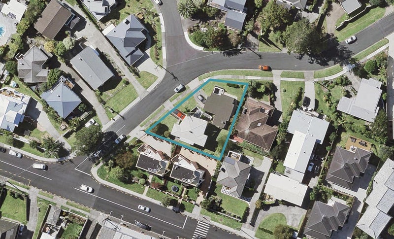 1 Penning Road, Milford, Auckland - Carousel 1