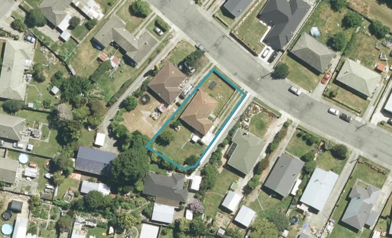 17 Henderson Street, Riversdale, Blenheim - Carousel 1