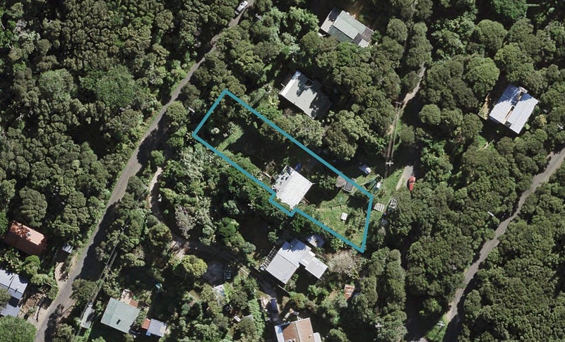 5 Watson Road, Omiha, Waiheke Island - Carousel 1
