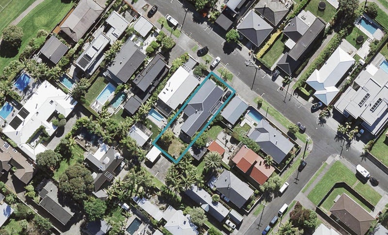 26 Regina Street, Westmere, Auckland - Carousel 1