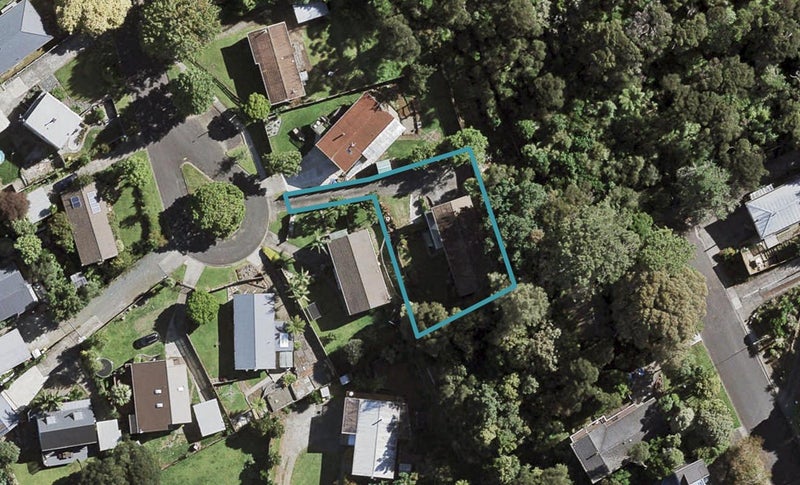 12 Chrisarda Place, Red Hill, Papakura - Carousel 1