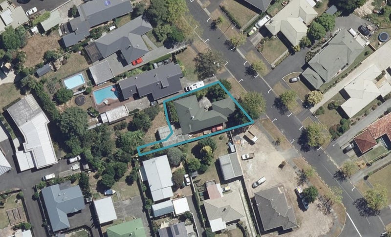 9 McNicol Street, Fairfield, Hamilton - Carousel 1