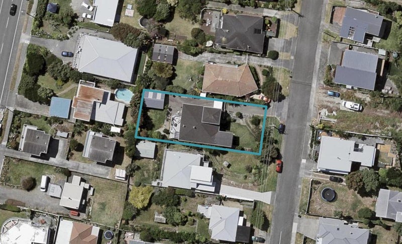 84 Seaview Road, Paraparaumu Beach, Paraparaumu - Carousel 1