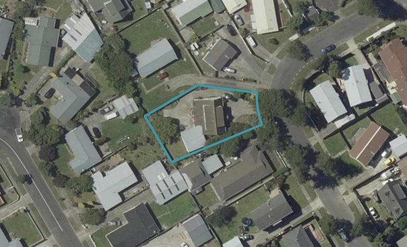 44 Suzanne Grove, Kelvin Grove, Palmerston North - Carousel 1