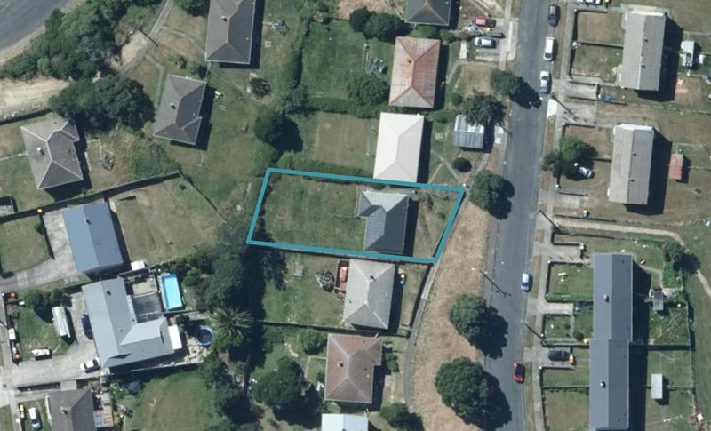 36 Hereford Street, Cannons Creek, Porirua - Carousel 1