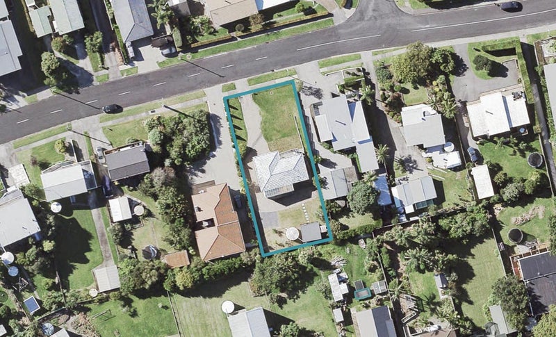 33 Craig Road, Maraetai, Auckland - Carousel 1