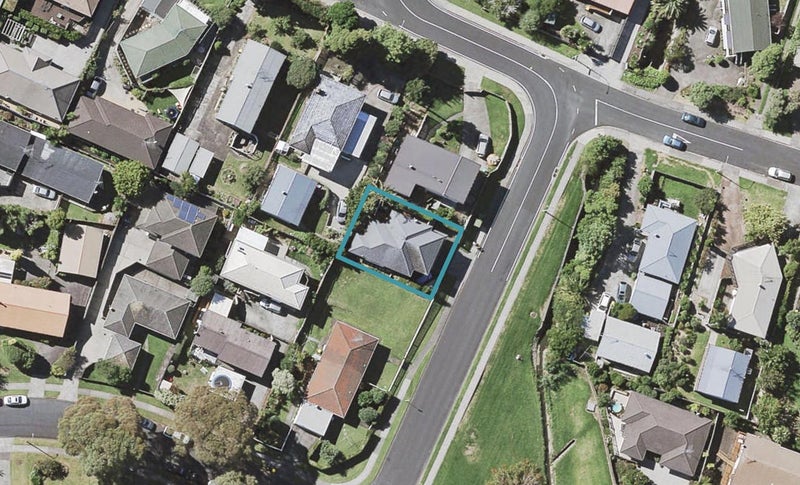 18 Kyeemagh Street, Howick, Auckland - Carousel 1
