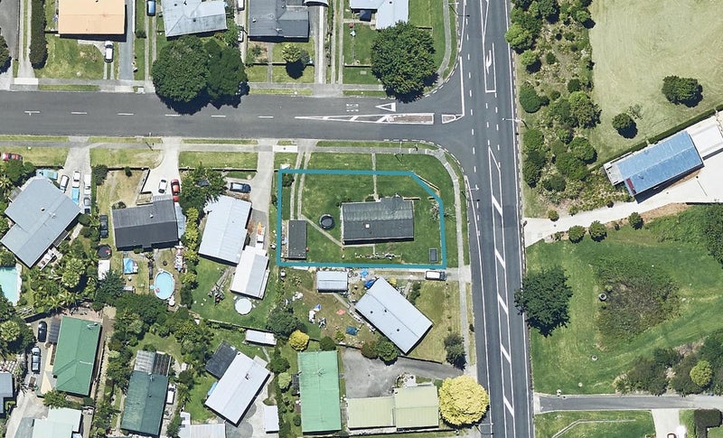 39 Waitaha Road, Welcome Bay, Tauranga - Carousel 1
