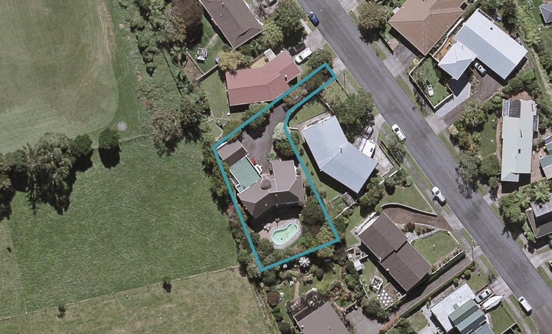 5A La Salle Drive, Westown, New Plymouth - Carousel 1