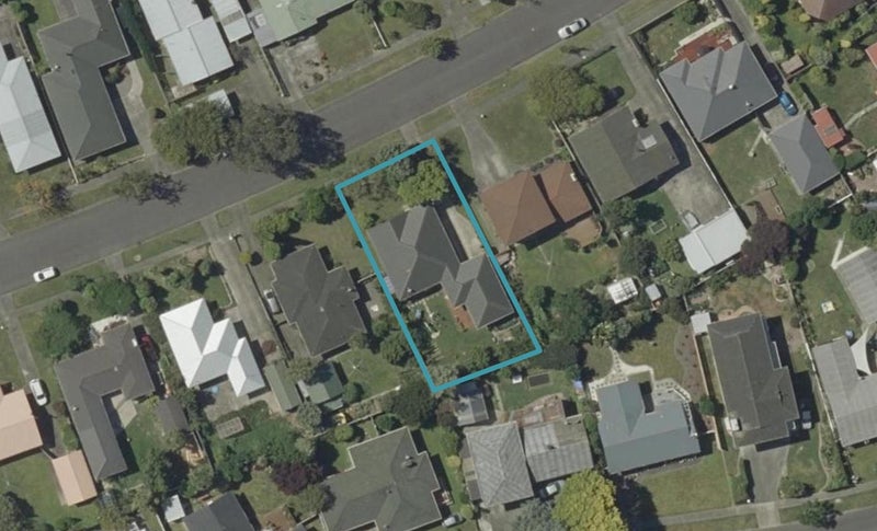 32 Henare Street, West End, Palmerston North - Carousel 1