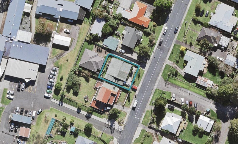 16 Vanguard Road, Kelston, Auckland - Carousel 1