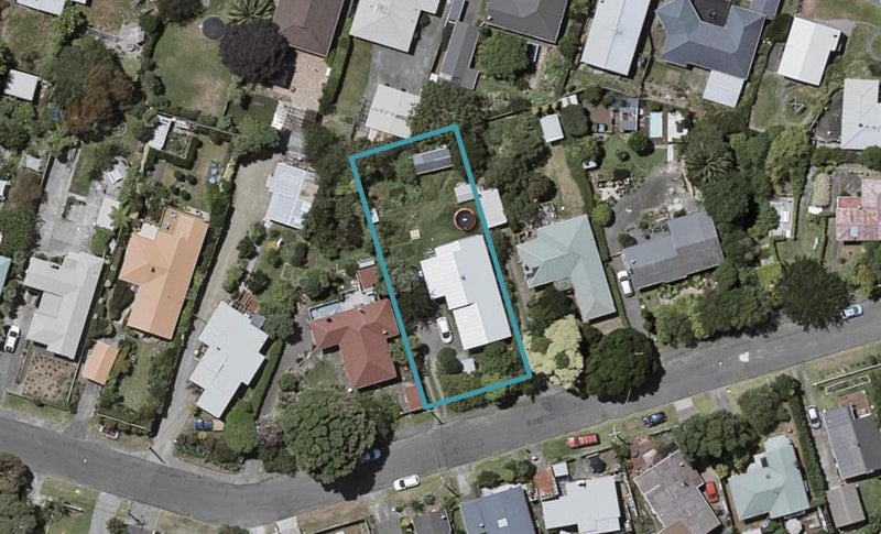 17 Gavin Road, Raumati Beach, Paraparaumu - Carousel 1