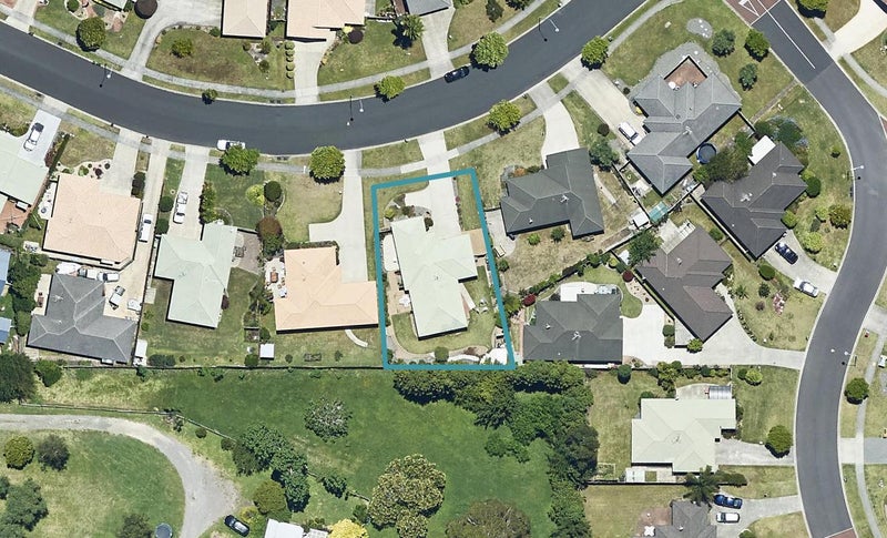30 The Gardens Drive, Papamoa Beach, Papamoa - Carousel 1