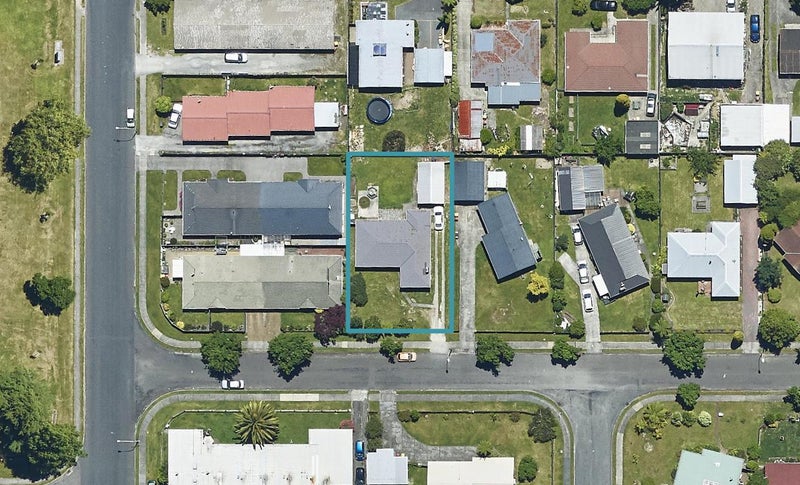 6 Compton Street, Fenton Park, Rotorua - Carousel 1