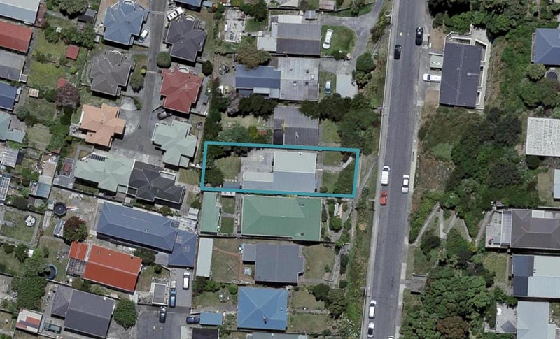 16 Lonsdale Crescent, Rongotai, Wellington - Carousel 1