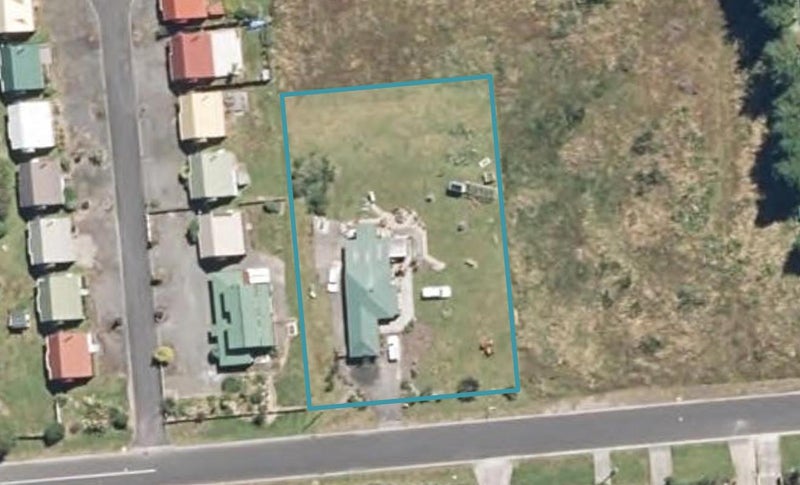 8 Millar Street, WAIMARINO, OWHANGO - Carousel 1