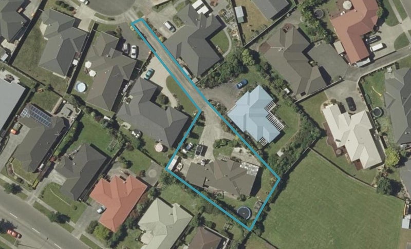 18 Woodgate Court, Fitzherbert, Palmerston North - Carousel 1