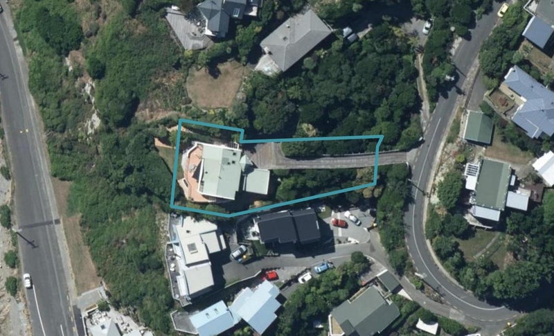 11 Gordon Road, Plimmerton, Porirua - Carousel 1
