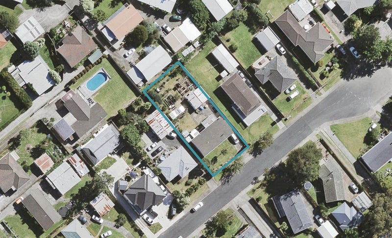 6 Murillo Place, Henderson, Auckland - Carousel 1