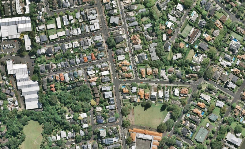 2 Canterbury Place, Parnell, Auckland - Carousel 1