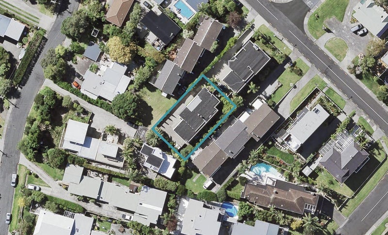 66A Seaview Road, Castor Bay, Auckland - Carousel 1