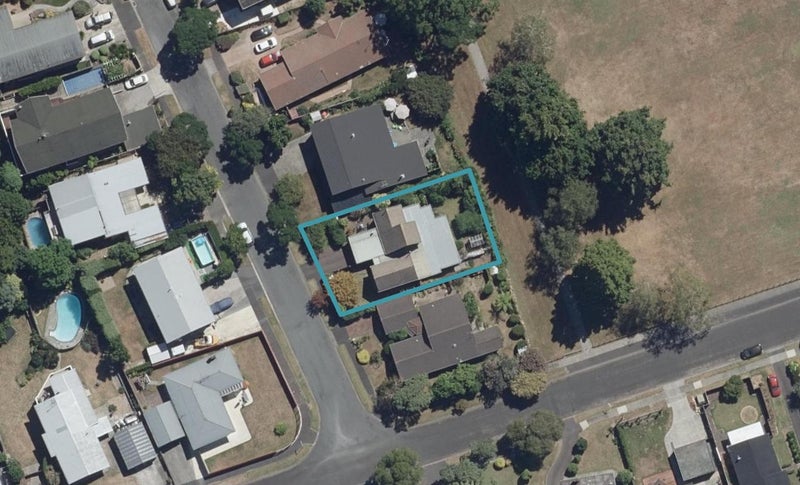 4 McInnes Place, Queenwood, Hamilton - Carousel 1