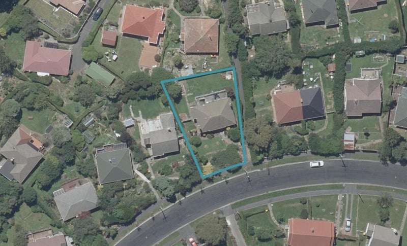 15 Forresbank Avenue, Wakari, Dunedin - Carousel 1