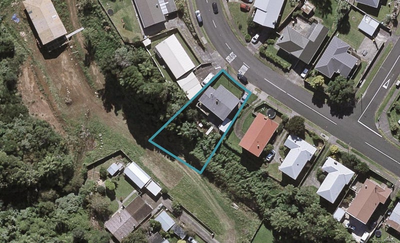 42 Belair Avenue, Blagdon, New Plymouth - Carousel 1