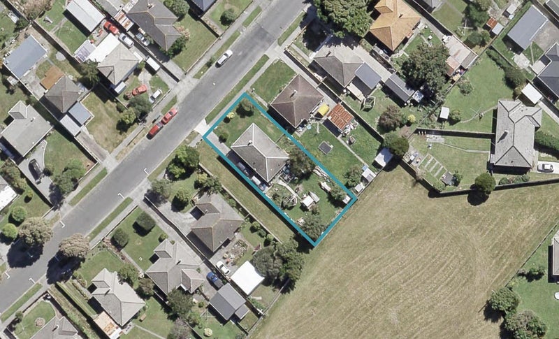 22 Sladden Street, Naenae, Lower Hutt - Carousel 1